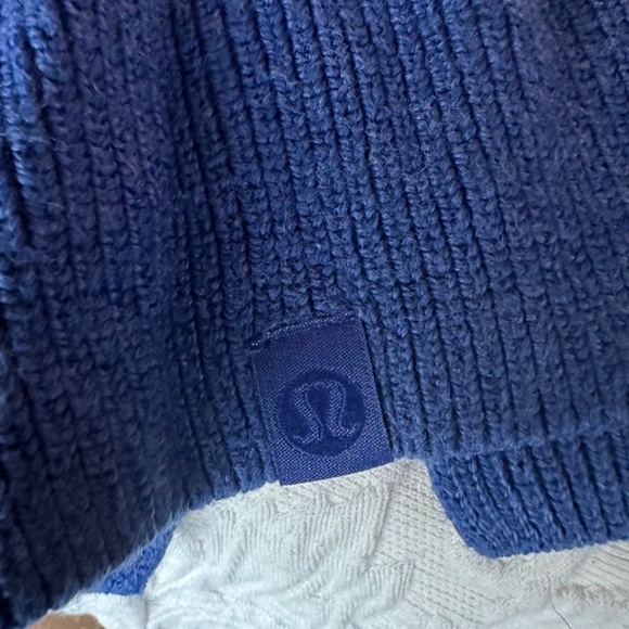 Lululemon Take It All sweaters - Picture 2 of 8